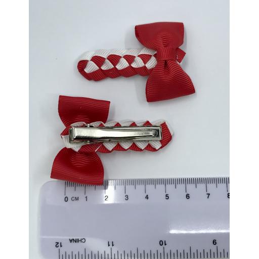 Red and White Pleated Clips with Bow on Clips (pair)