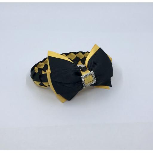 Black and Yellow Gold Pleated Tail Bunwrap