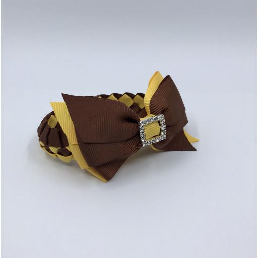 Brown and Yellow Gold Pleated Tail Bunwrap